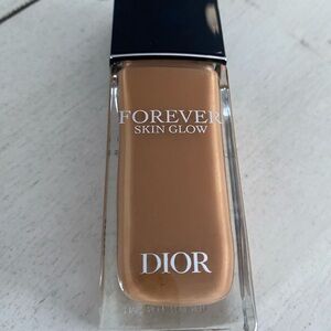 Dior Forever Skin Glow Foundation 4.5 N